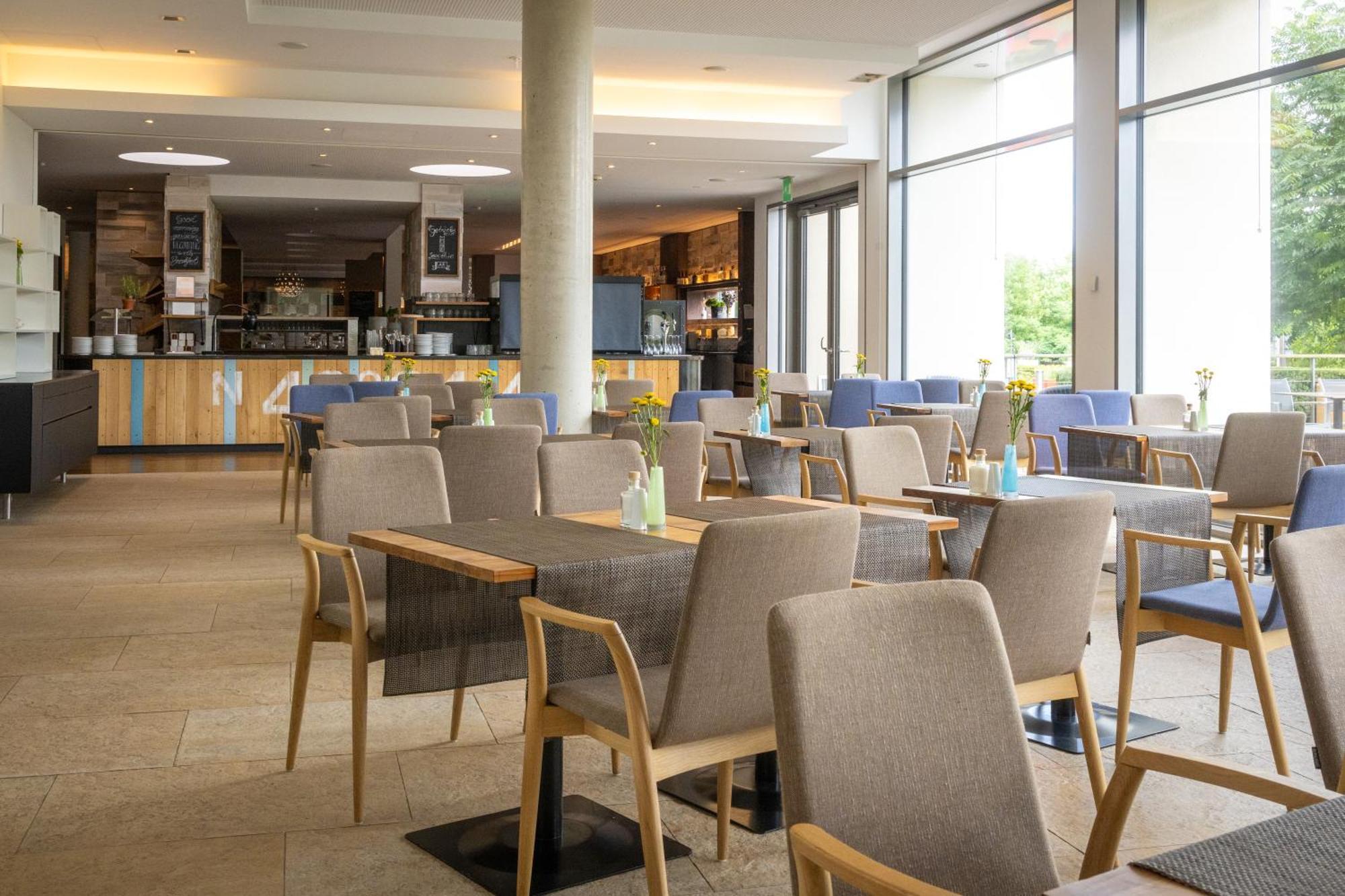 Lago Hotel & Restaurant Am See Улм Екстериор снимка