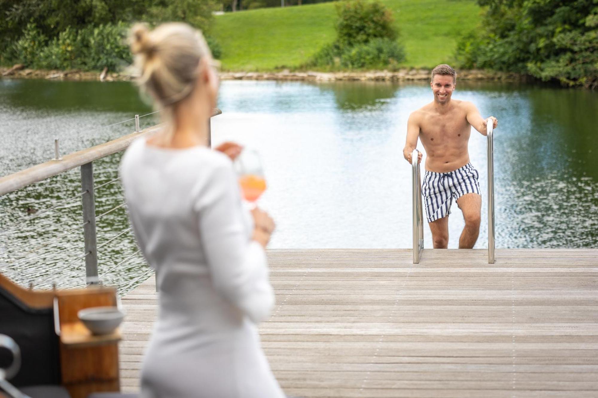 Lago Hotel & Restaurant Am See Улм Екстериор снимка